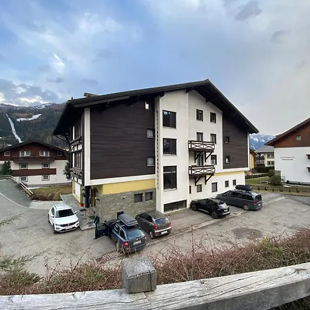 Apartment Peak &